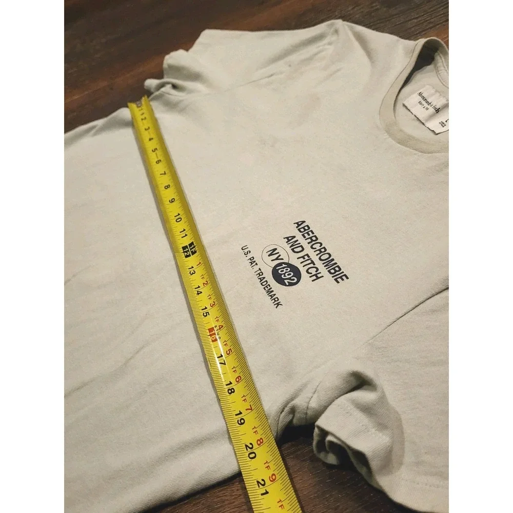 Abercrombie & Fitch Men's T-Shirt Size Large Beige Short Sleeve Cotton Crew Neck
